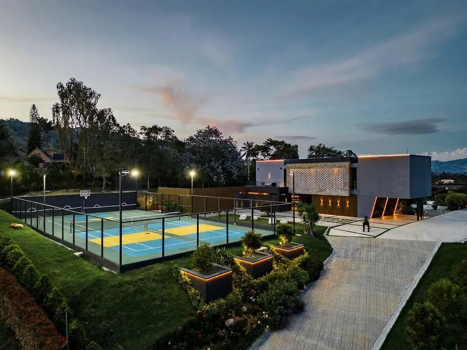 Luxurious Farm House Rionegro Colombia