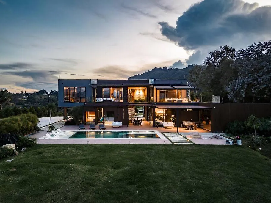 Luxurious Farm House Rionegro Villa