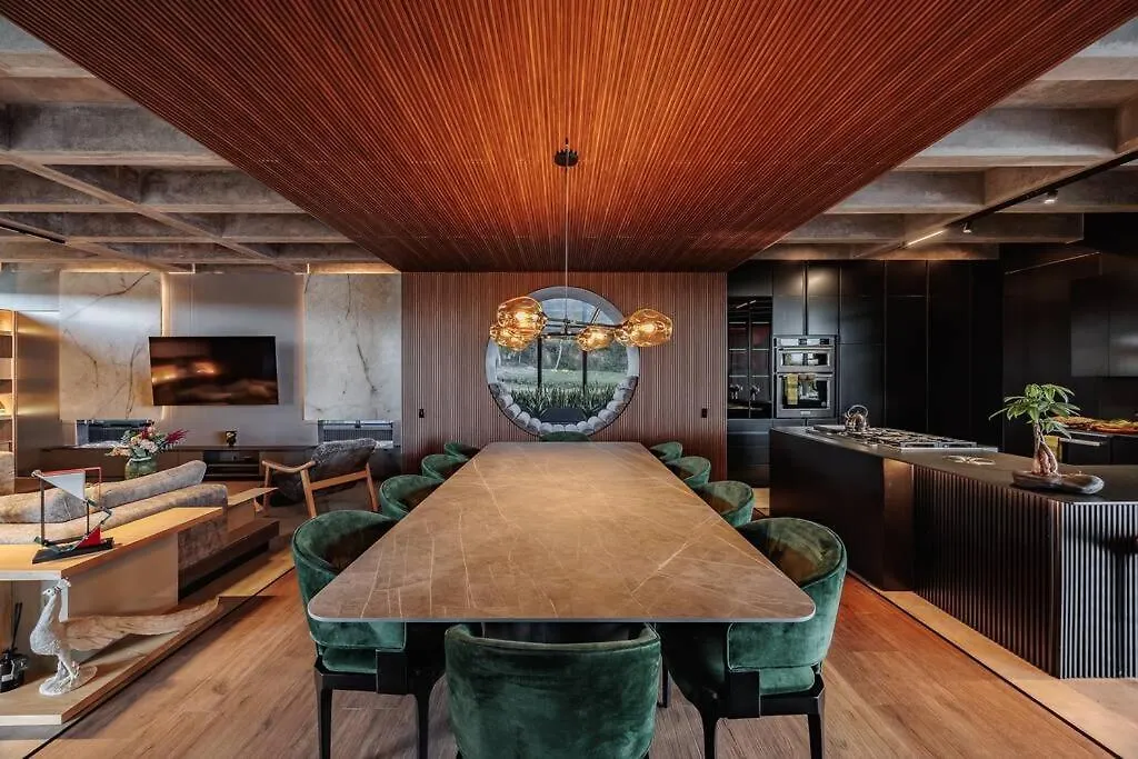 Luxurious Farm House Rionegro